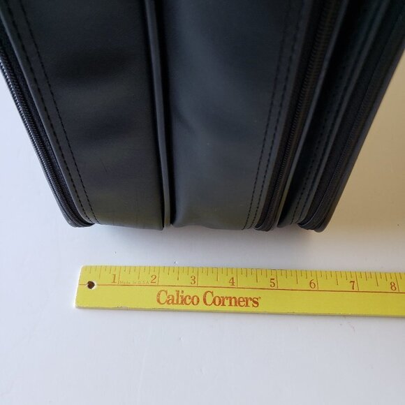 Targus Black Laptop Bag with Multi Compartments with Shoulder Strap - Picture 3 of 10